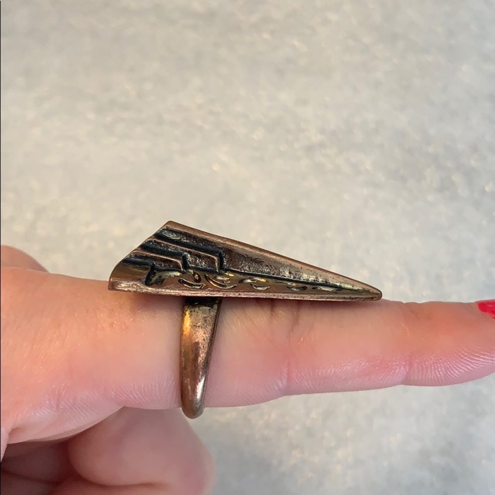 Ring - Picture 2 of 3